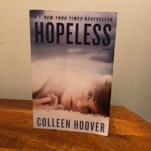Colleen Hoover “Hopeless” paperback book
